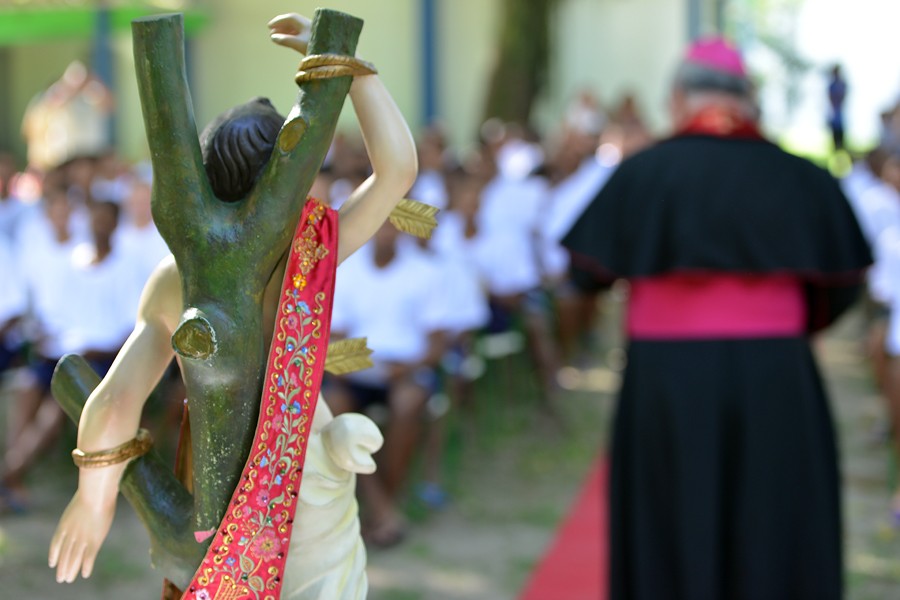 Imagem missionária de São Sebastião é acolhida na Ilha do Governador