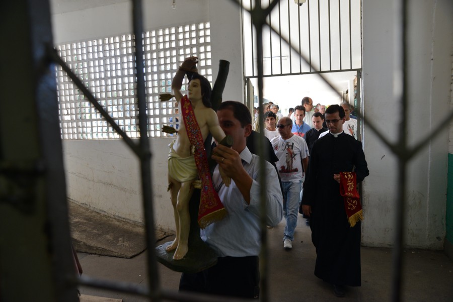 Imagem missionária de São Sebastião é acolhida na Ilha do Governador