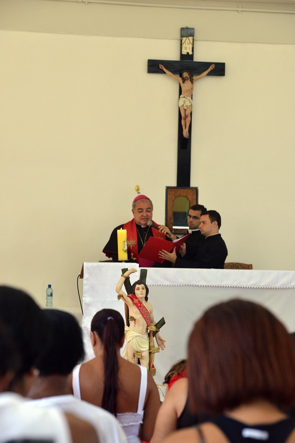 Imagem missionária de São Sebastião é acolhida na Ilha do Governador