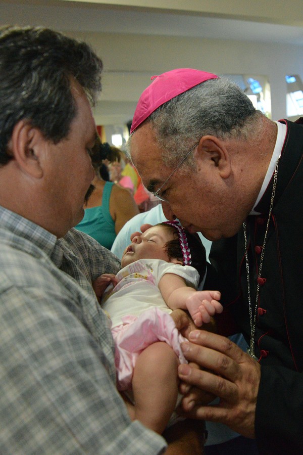Imagem missionária de São Sebastião é acolhida na Ilha do Governador
