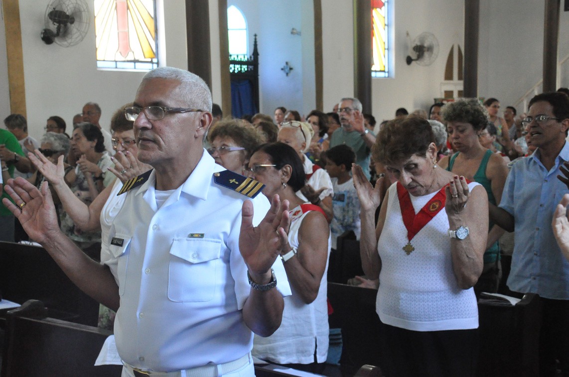 Imagem peregrina de São Sebastião visita a Ilha de Paquetá