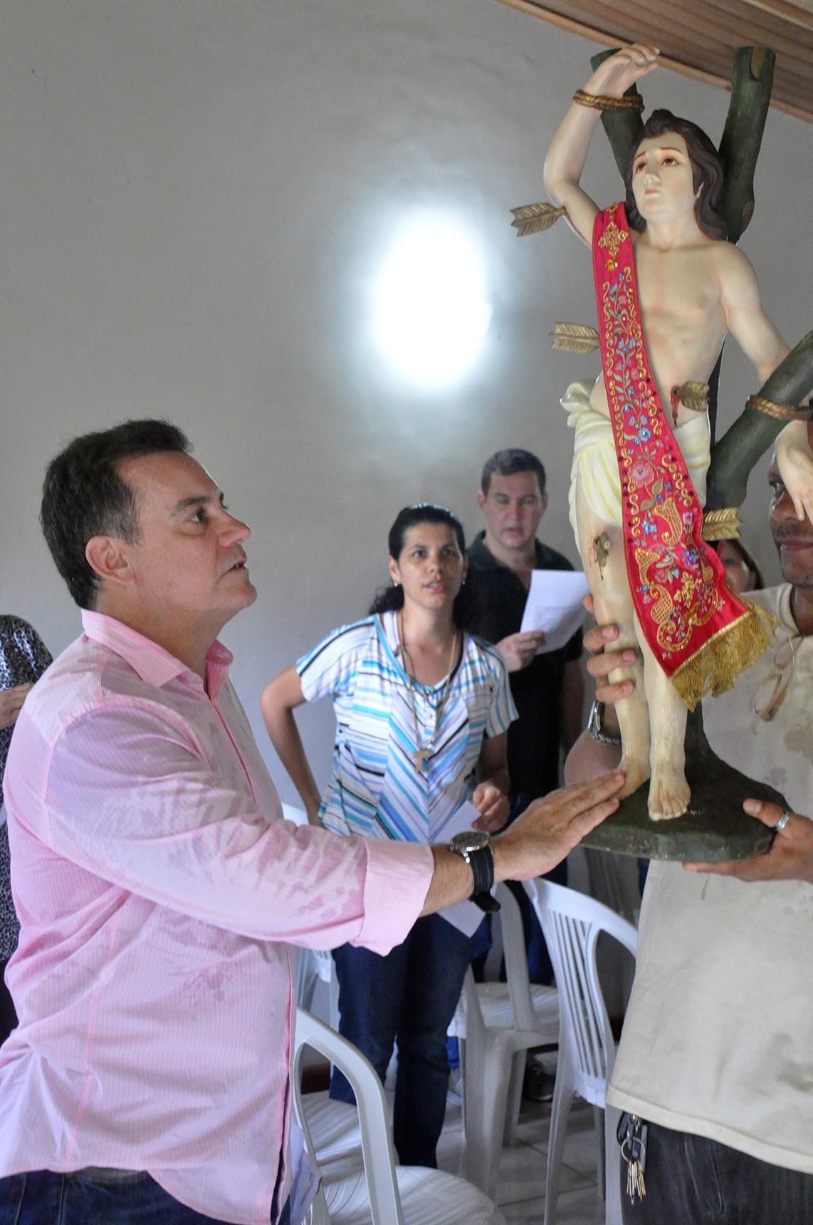 Comunidades terapêuticas recebem imagem peregrina de São Sebastião