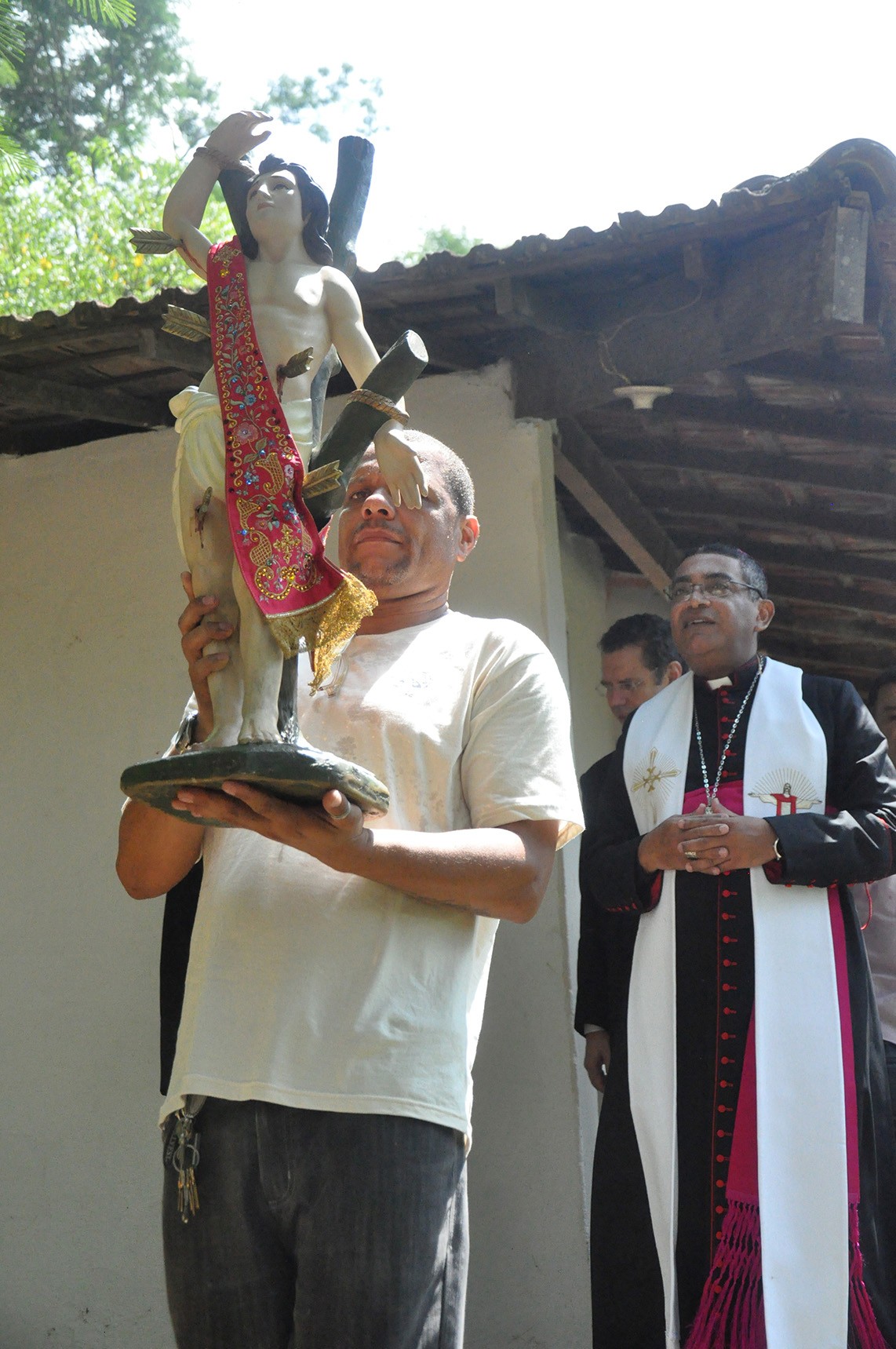 Comunidades terapêuticas recebem imagem peregrina de São Sebastião