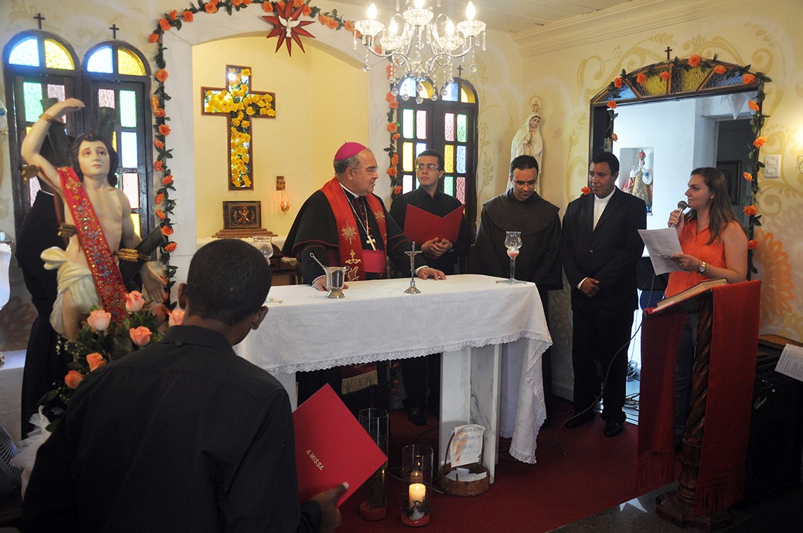 Imagem de São Sebastião leva a mensagem da esperança e da caridade