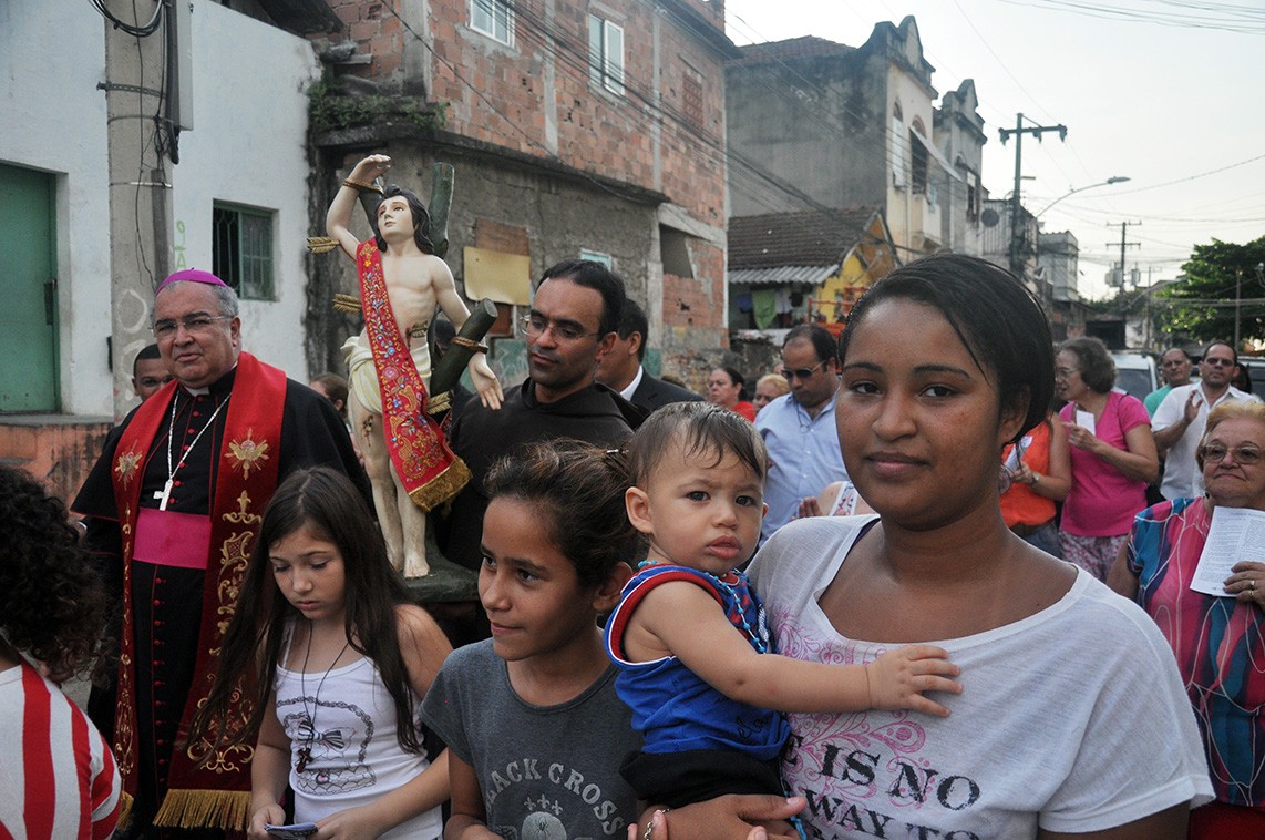 Imagem de São Sebastião leva a mensagem da esperança e da caridade