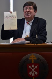 Cardeal Aviz incentiva consagrados a vivenciarem o modelo de amor e unidade da Santíssima Trindade