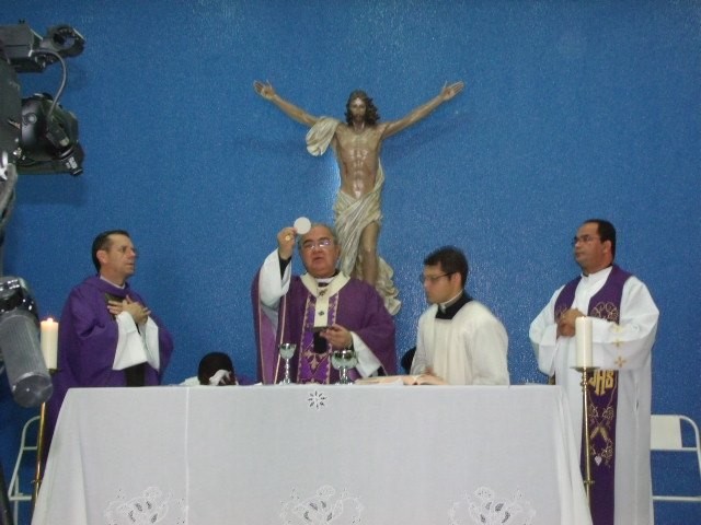 Anunciar a Palavra que gera vida Anunciar a Palavra que gera vida