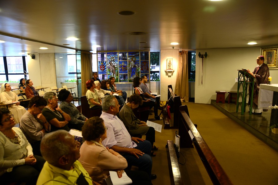 Dom Luiz preside missa em memória de Dom Estêvão Dom Luiz preside missa em memória de Dom Estêvão