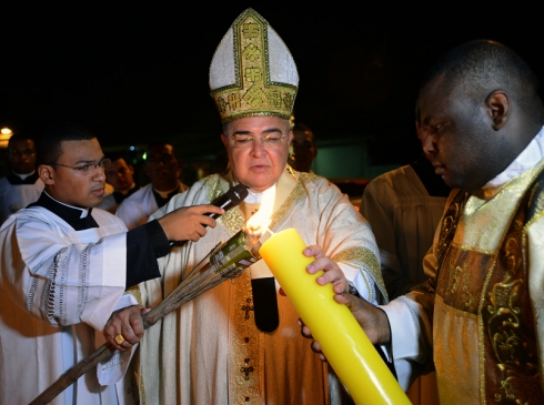 Dom Orani: “Cristo Ressuscitado caminha à nossa frente como uma coluna de fogo” / Arqrio
