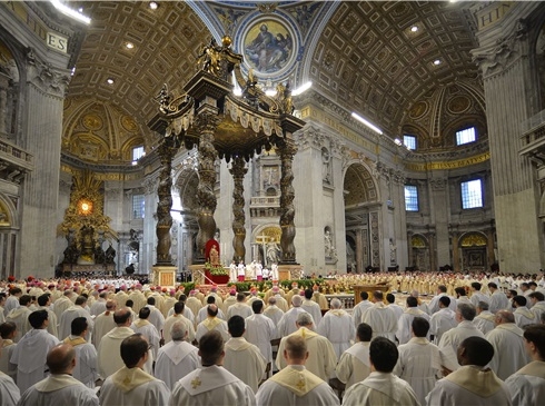 Na Quinta-feira Santa, Papa insiste em pedir 'alegria' aos sacerdotes / Arqrio