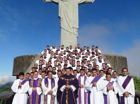 Seminário São José faz peregrinação ao Cristo Redentor / Arqrio